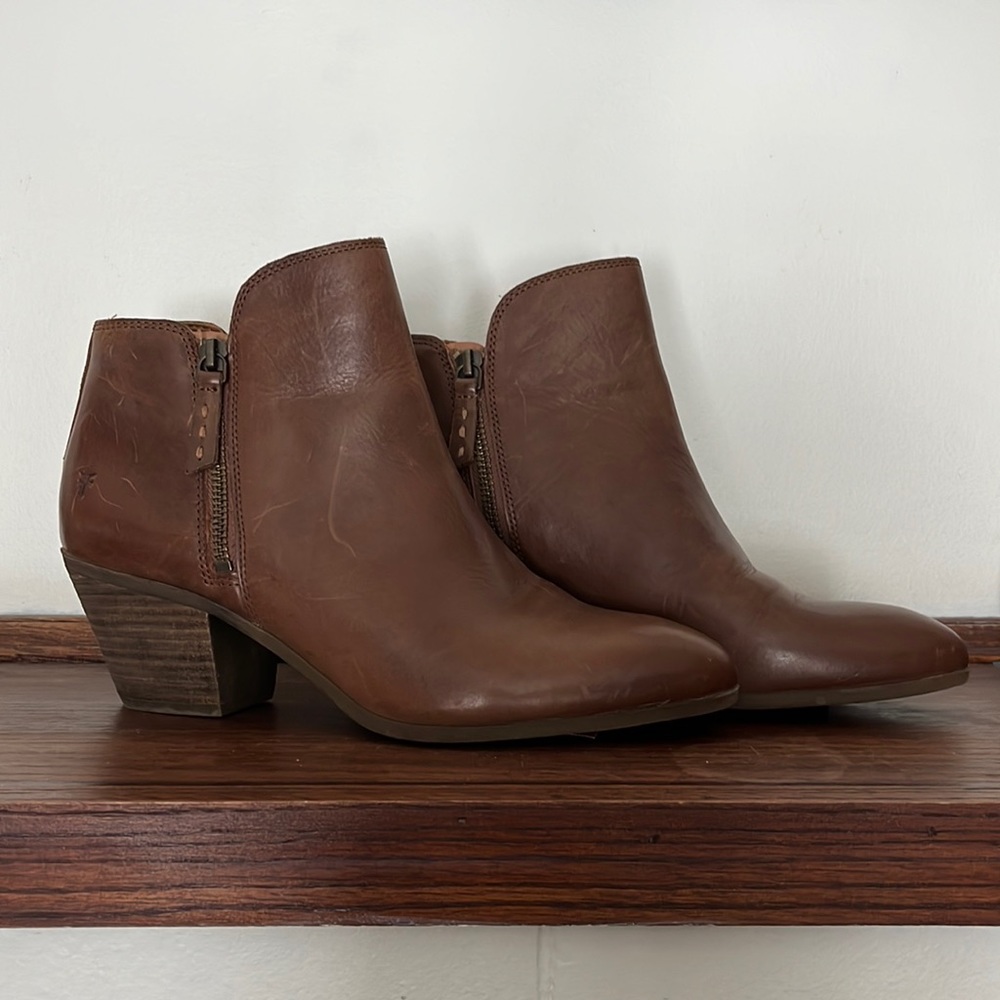 FRYE Judith double zip brown leather heeled bootie sz 10 retail $350